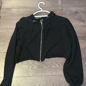 Mono b cropped zip up